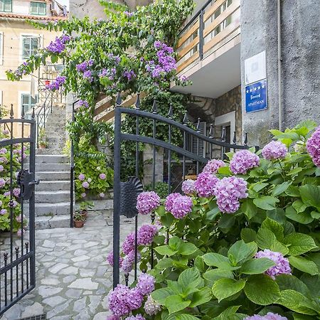 Apartments Sara Hvar Town Luaran gambar