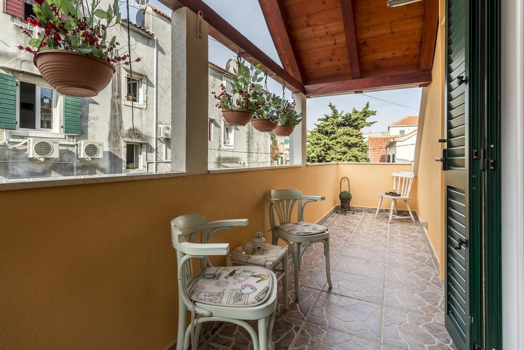 Apartments Sara Hvar Town Luaran gambar