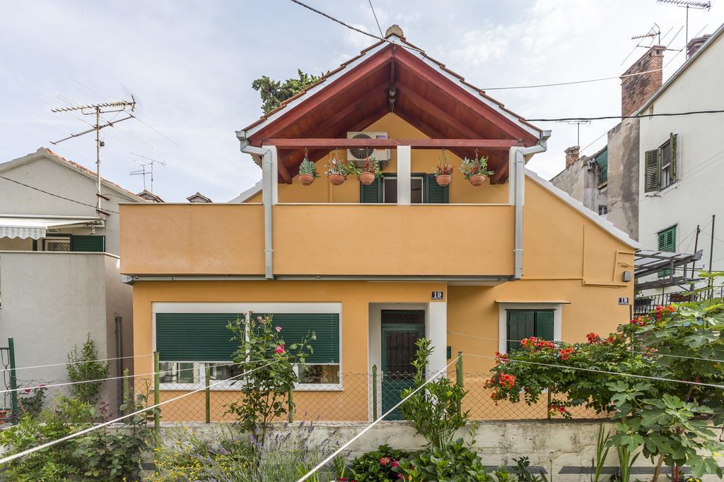 Apartments Sara Hvar Town Luaran gambar